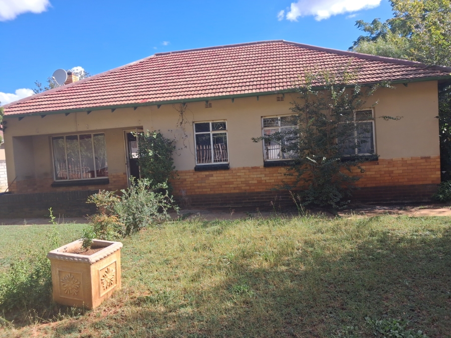 3 Bedroom Property for Sale in Stilfontein Ext 3 North West